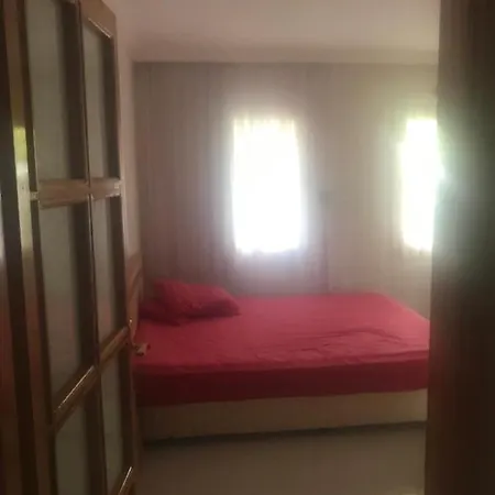 ayvalık bahçeli villa katı Casa de Férias *