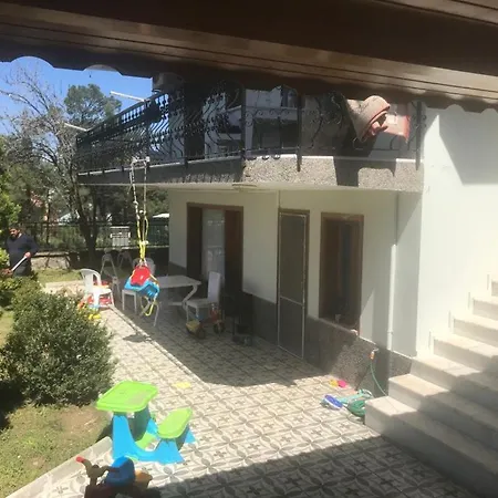 Casa de Férias ayvalık bahçeli villa katı