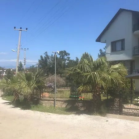 Ayvalik Bahceli Villa Kati Ayvalik